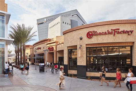 las vegas outlet center.